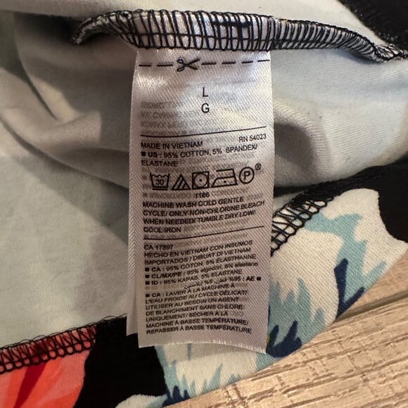 Floral Print Black Knee-Length Skirt Large Old Navy Polyester & Spandex Womens N - Picture 8 of 8